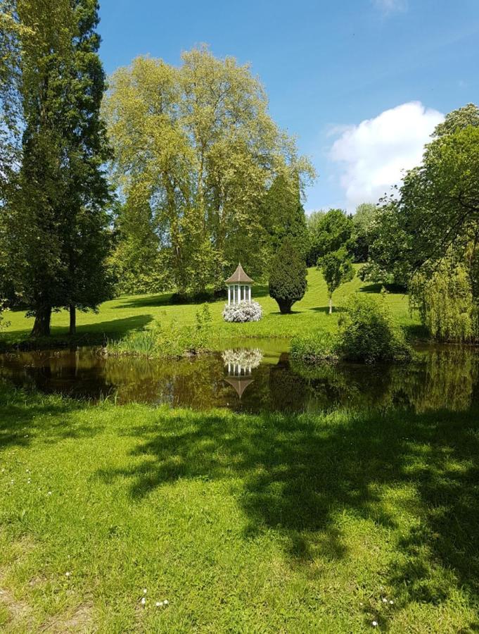 Chateau De La Bribourdiere 4*